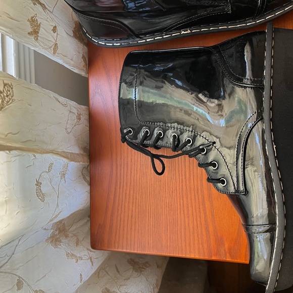 Fuel black patent (man-made) combat boots - NWOT - Picture 5 of 10